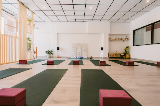 Centros de yoga en Vallirana
